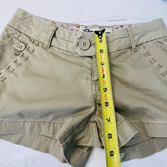mudd shorts size 3stretchy - Picture 8 of 12